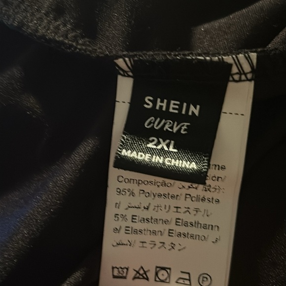 SHEIN black one piece romper, size 2XL. - Picture 4 of 5